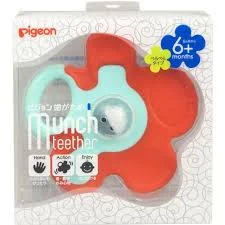 ПРОРЕЗЫВАТЕЛЬ-ПОГРЕМУШКА MUNCH TEETHER 6+ МЕС PIGEON